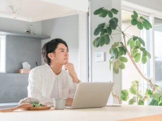 在宅勤務のメリット・デメリットとは？導入成功のためのポイントと併せて解説