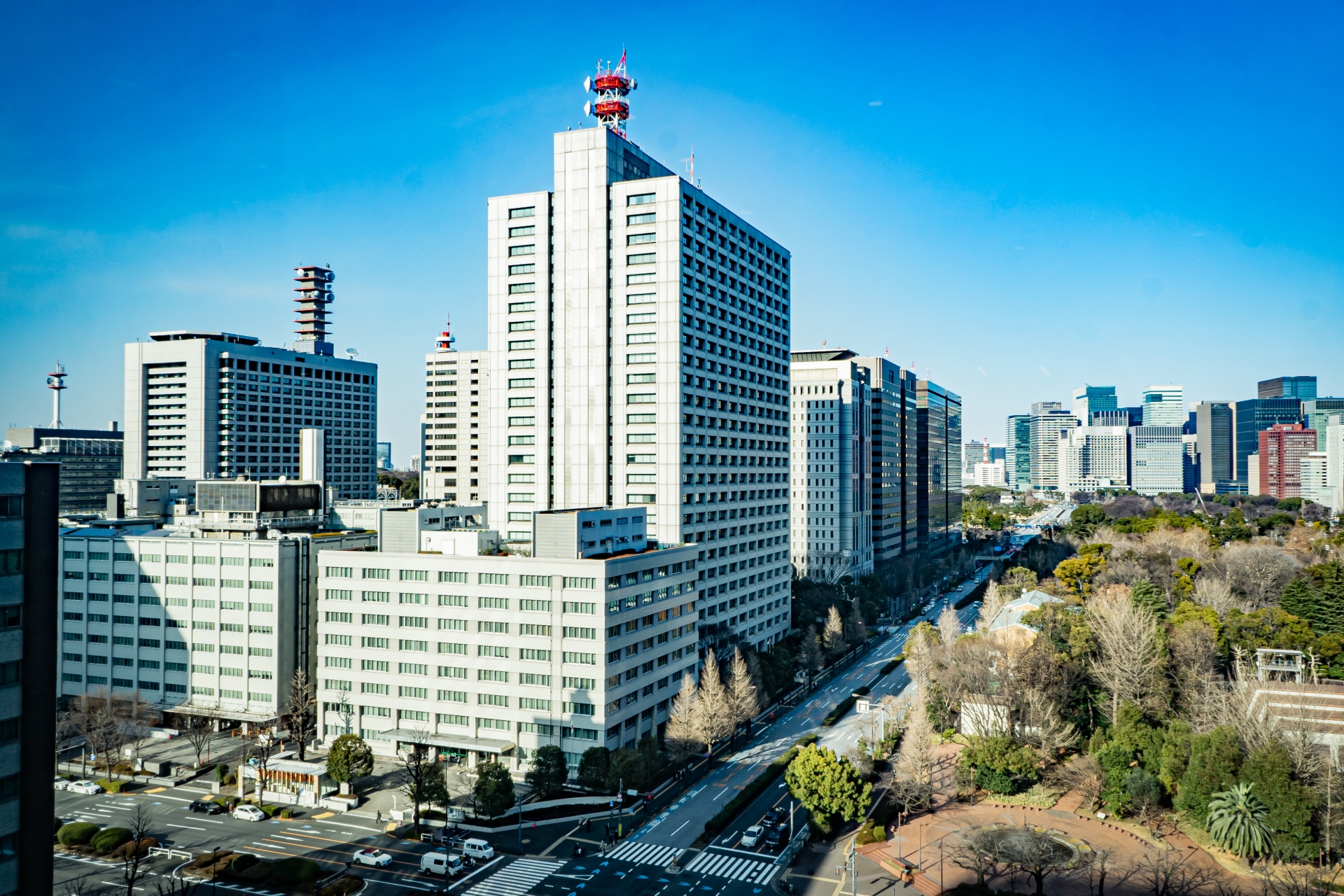 改正地方自治法が求める情報セキュリティ体制とは？押さえておくべきポイントを解説