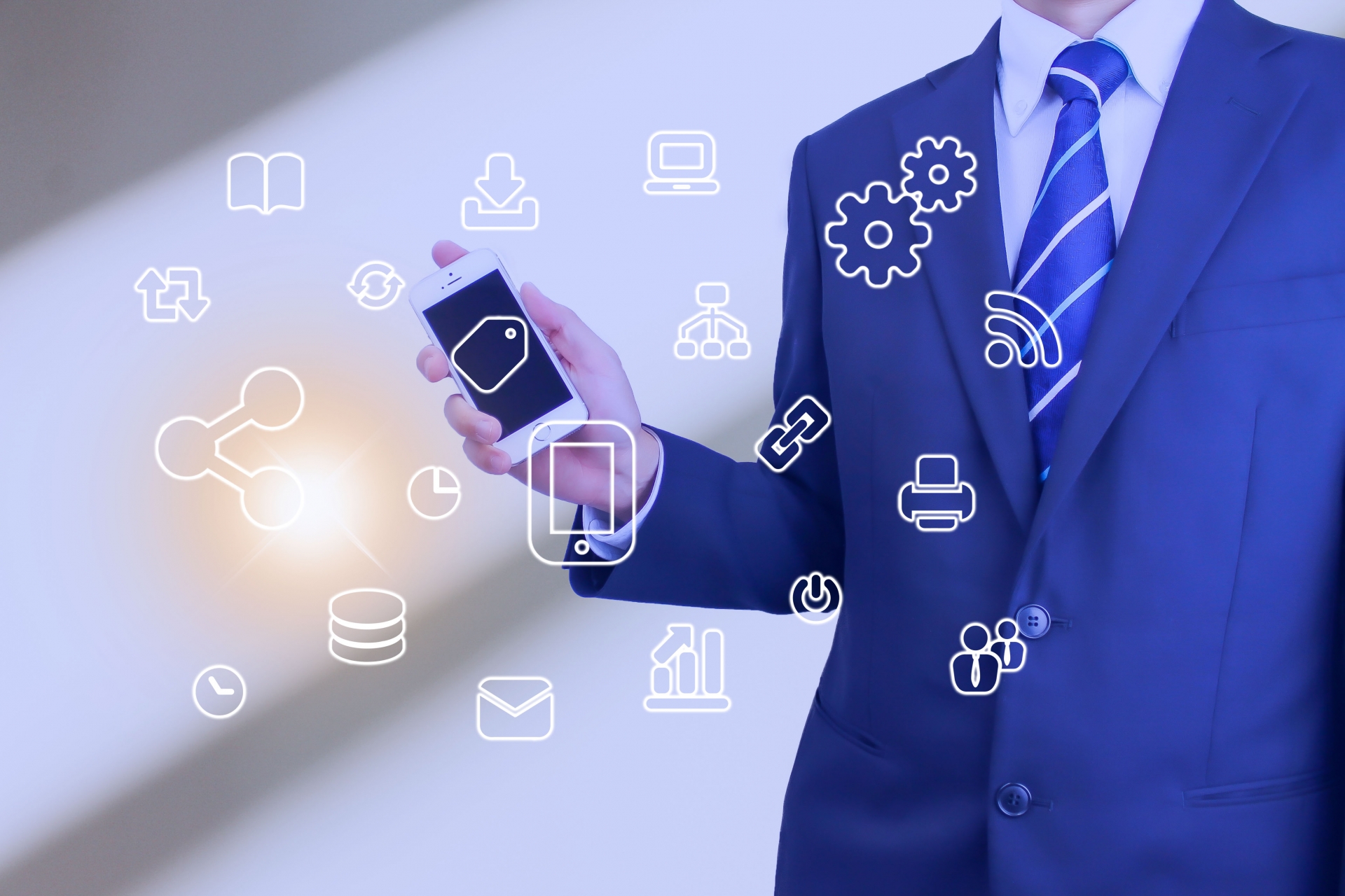 デバイス管理を効率化するポイントは？おすすめの管理ツールとともに解説