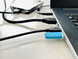 社員による情報持ち出しへの対応策は？被害を防ぐためのポイントを事例とともに解説