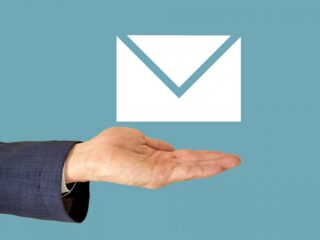 Outlookによるメール監視とは？仕組みや方法・ポイント・注意点を解説