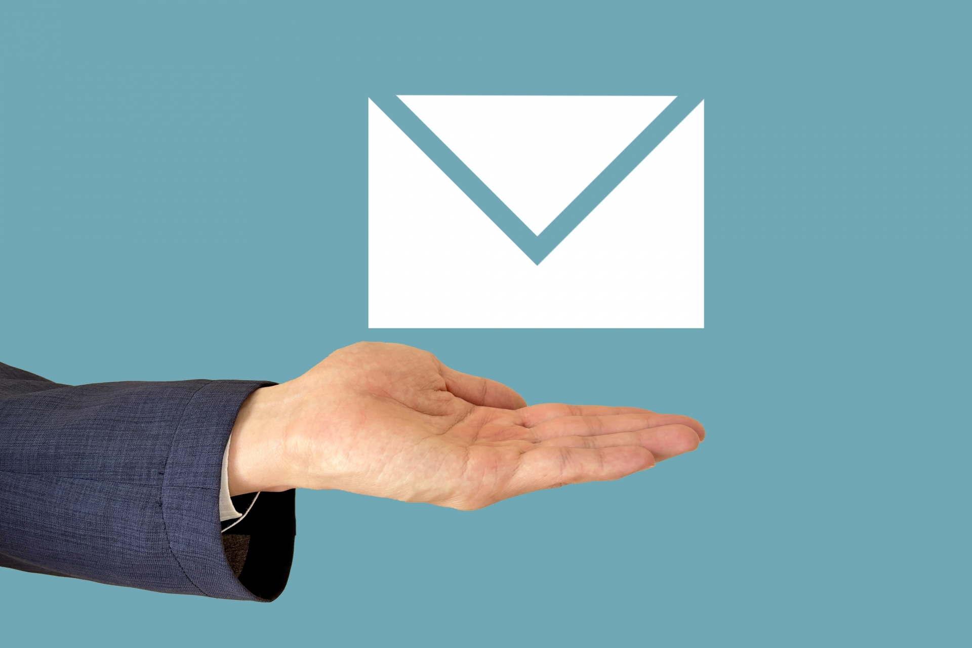 Outlookによるメール監視とは？仕組みや方法・ポイント・注意点を解説