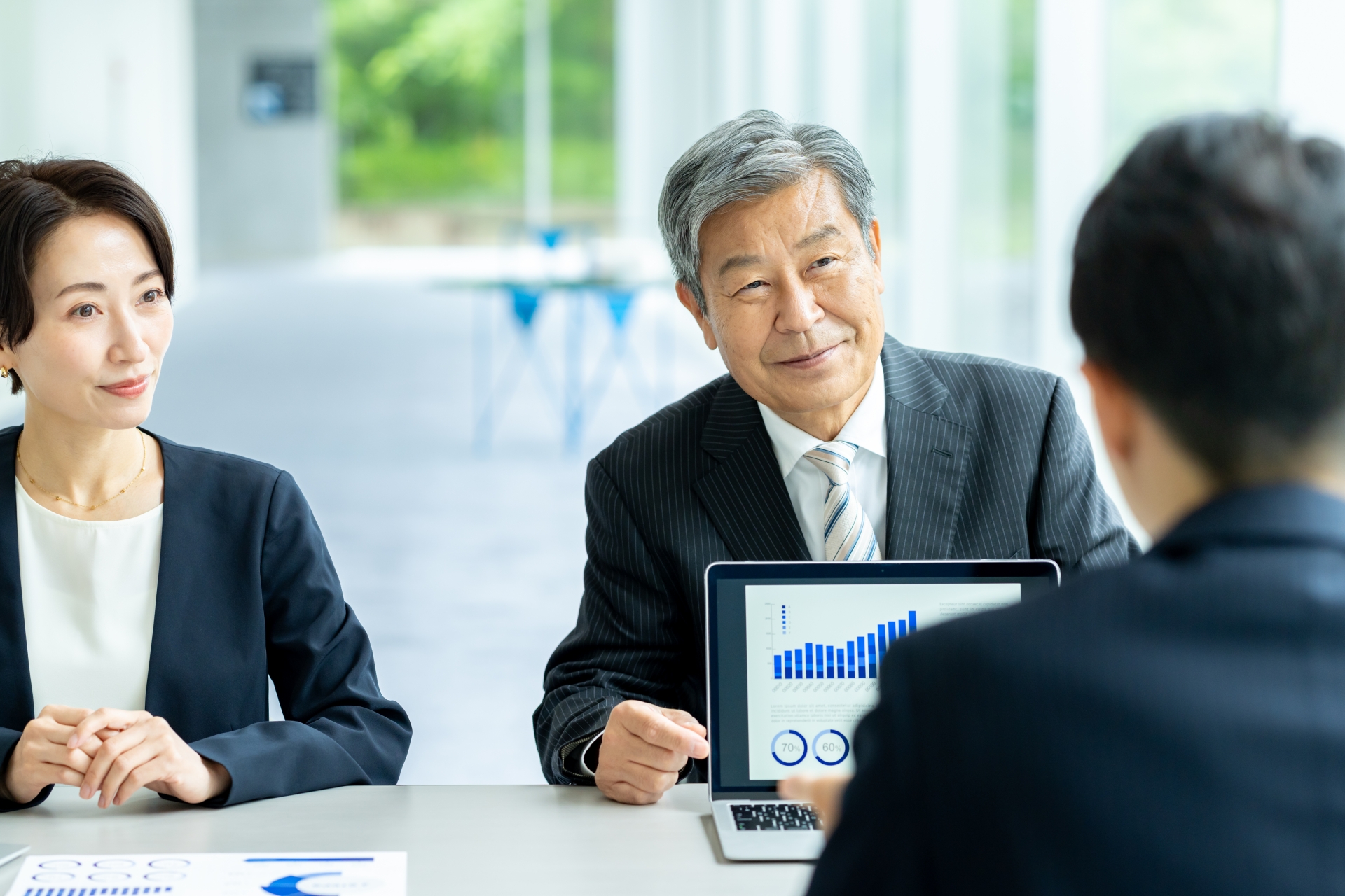 DXコンサルとは？支援内容や活用のメリット・選び方などを解説